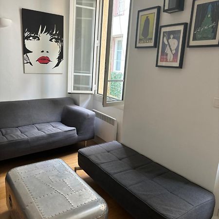 2 Bedroom Funky Apartment In The Heart Of The Old Town Of Antibes Buitenkant foto
