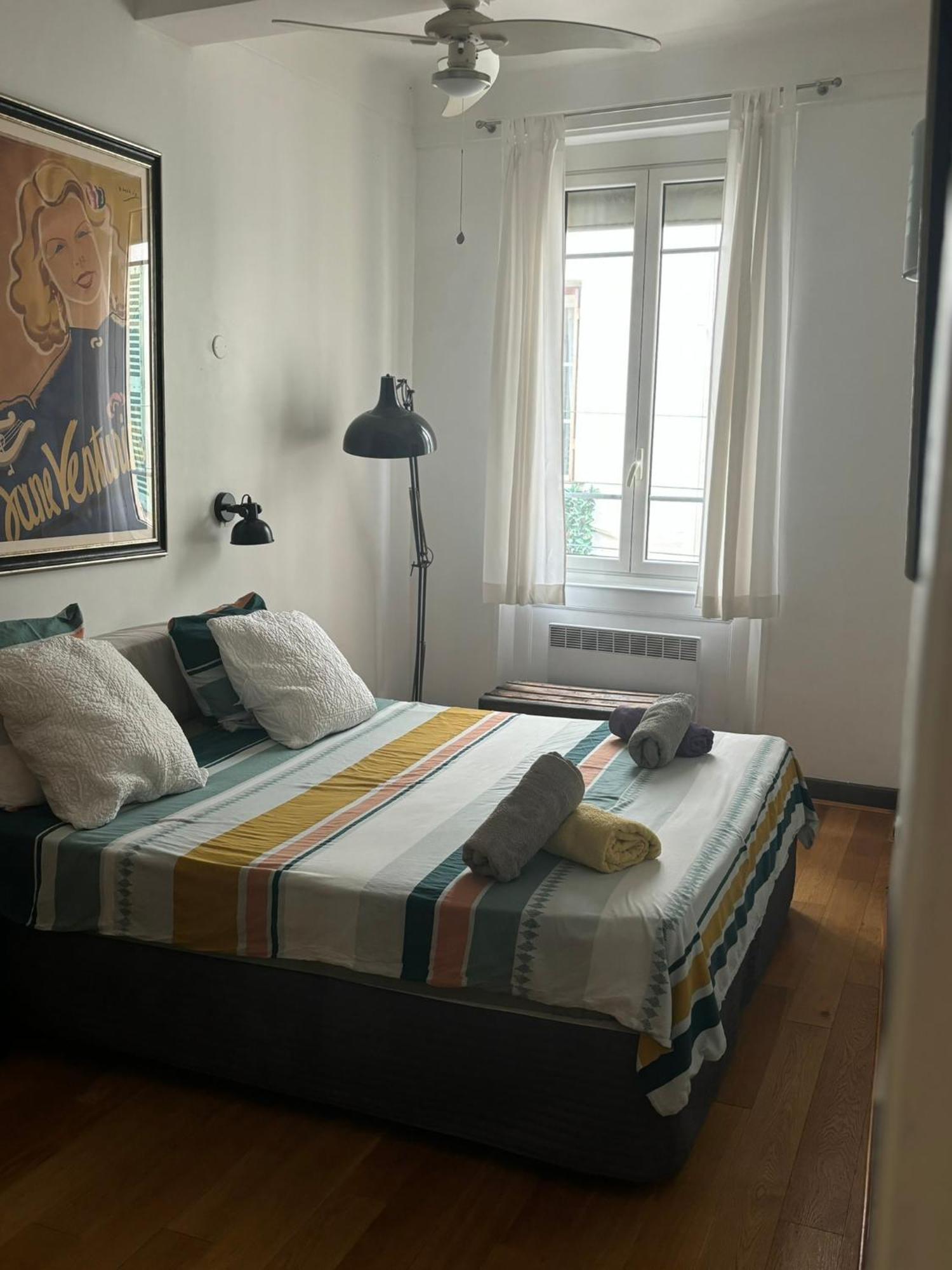 2 Bedroom Funky Apartment In The Heart Of The Old Town Of Antibes Buitenkant foto