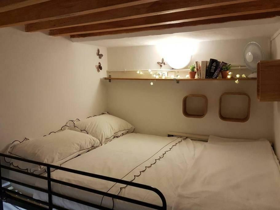 2 Bedroom Funky Apartment In The Heart Of The Old Town Of Antibes Buitenkant foto