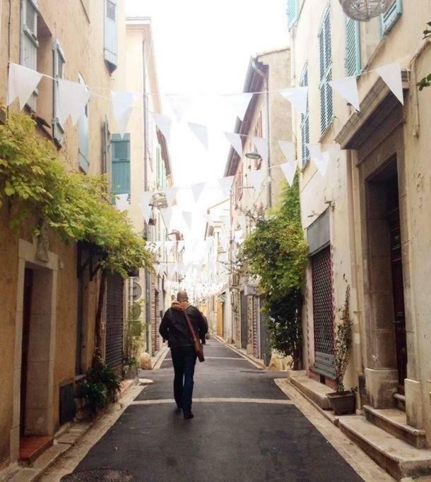 2 Bedroom Funky Apartment In The Heart Of The Old Town Of Antibes Buitenkant foto